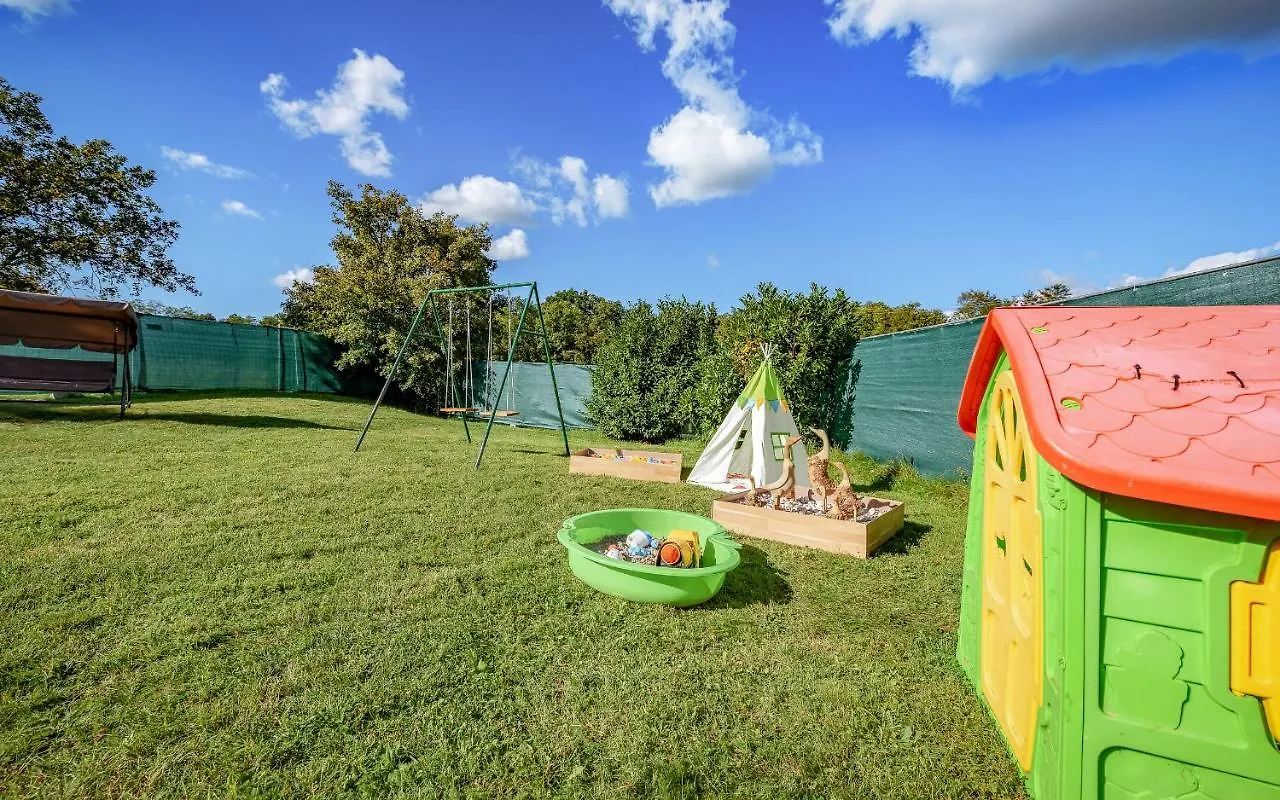 Apartman Giovi Pazin