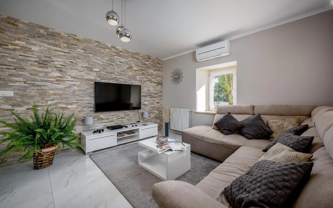 Apartman Giovi Pazin Chorwacja